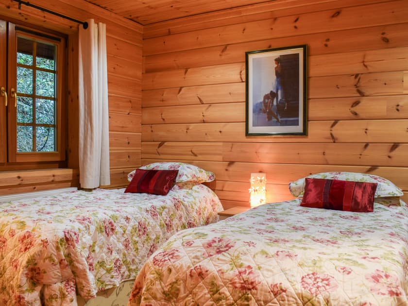 Twin bedroom | Foxglove - Lowfield Log Cabins, Staintondale near Scarborough