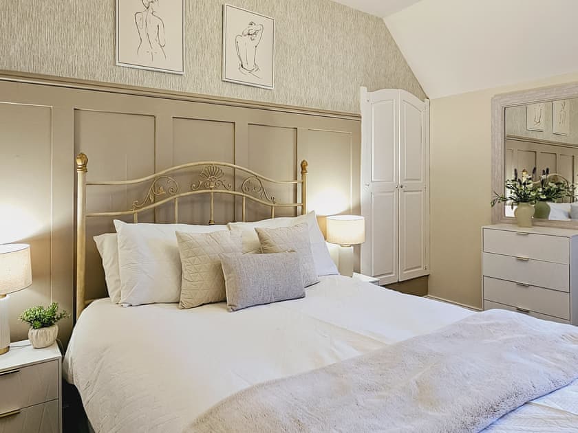 Double bedroom | Antfield House, Scaniport, near Inverness