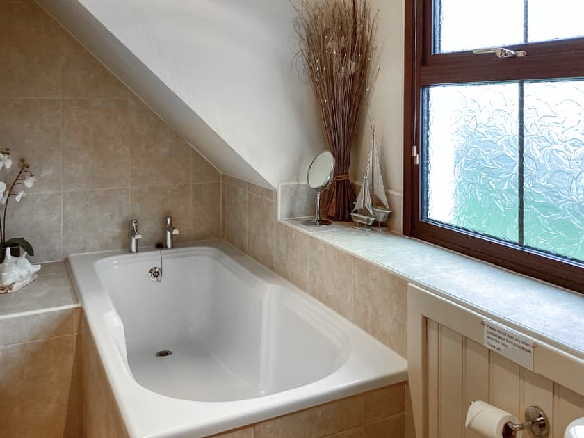 Bathroom | Mor Carraig., Inverness