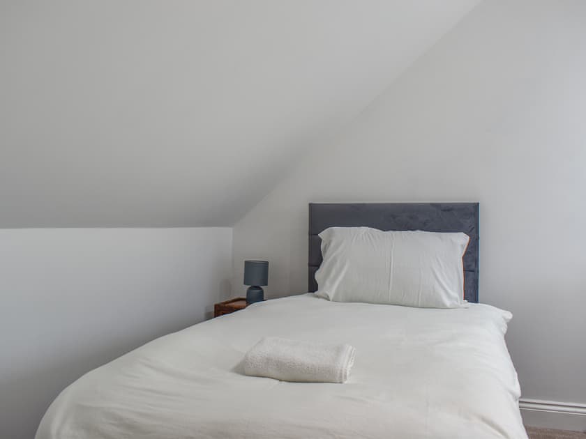 Single bedroom | Seaton Orangery - Seaton Hall, Staithes