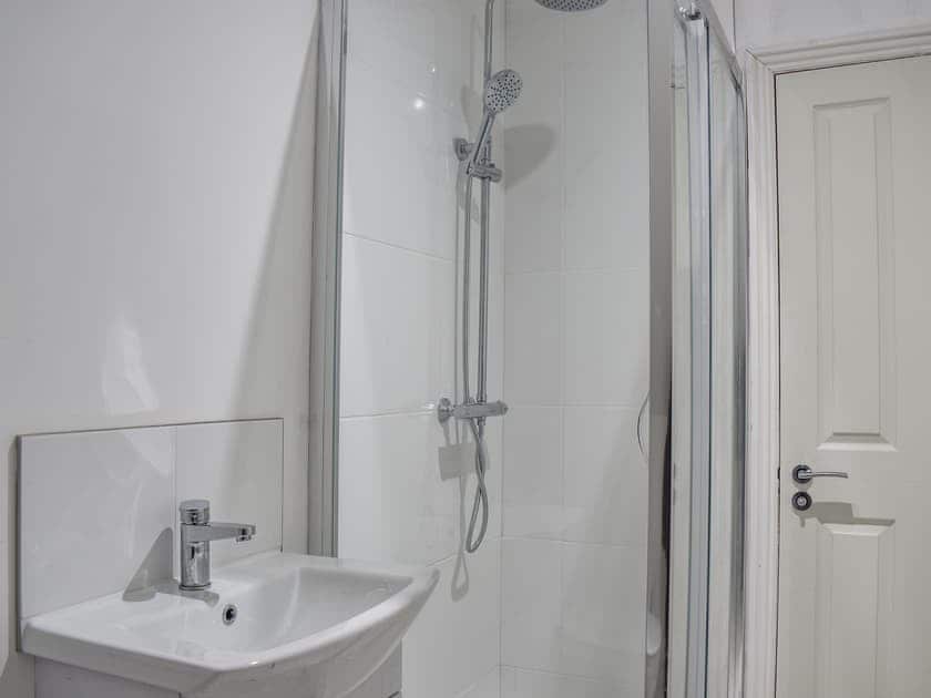 Bathroom | Seaton Orangery - Seaton Hall, Staithes