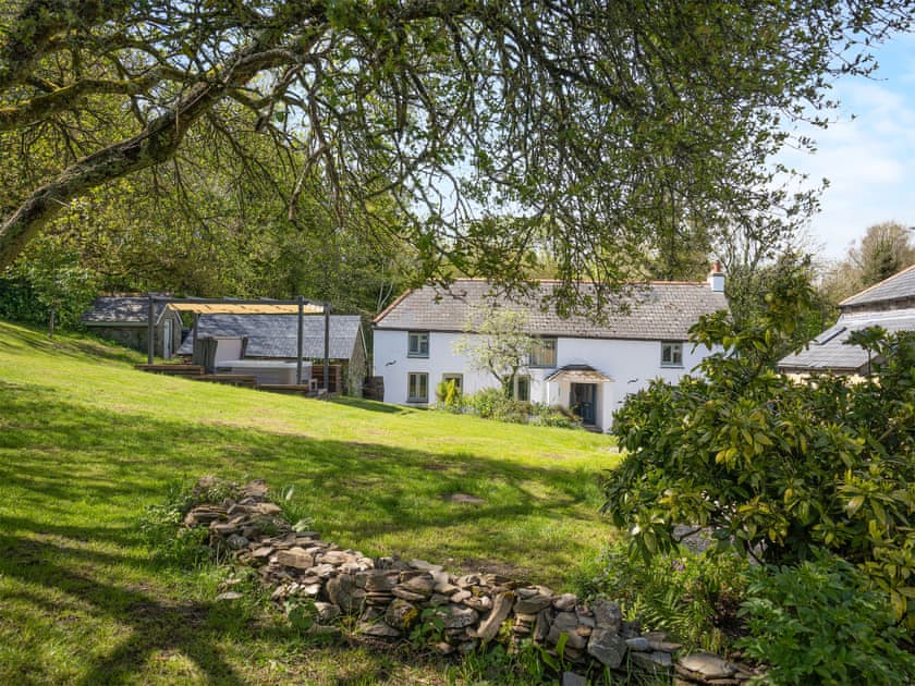 Exterior | Deviock Farm House, Downderry