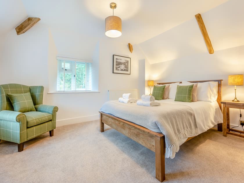 Double bedroom | Deviock Farm House, Downderry