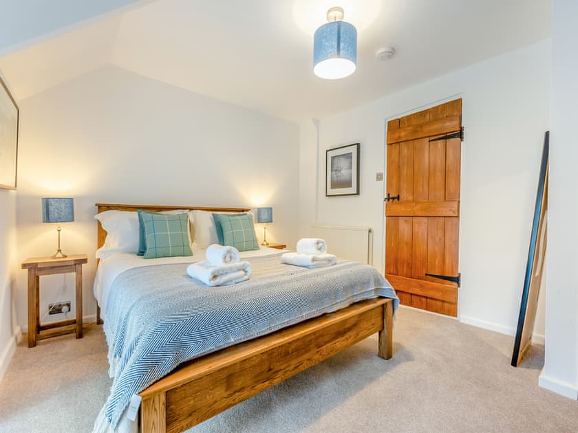 Double bedroom | Deviock Farm House, Downderry