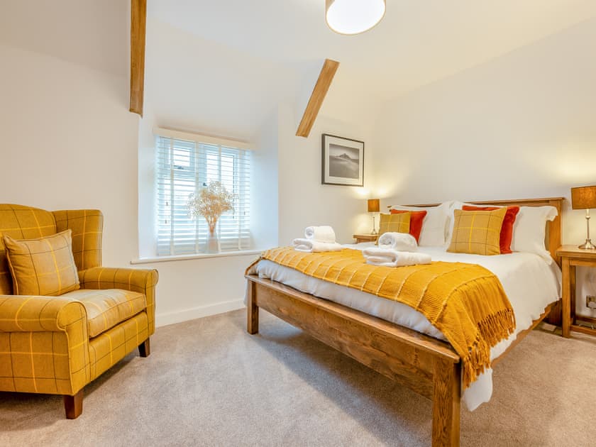 Double bedroom | Deviock Farm House, Downderry