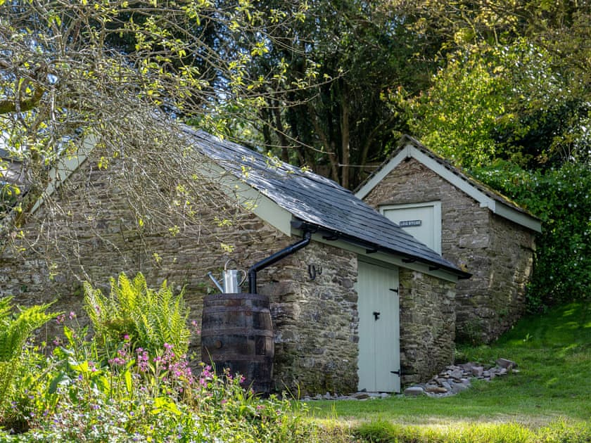Outdoor | Deviock Farm House, Downderry