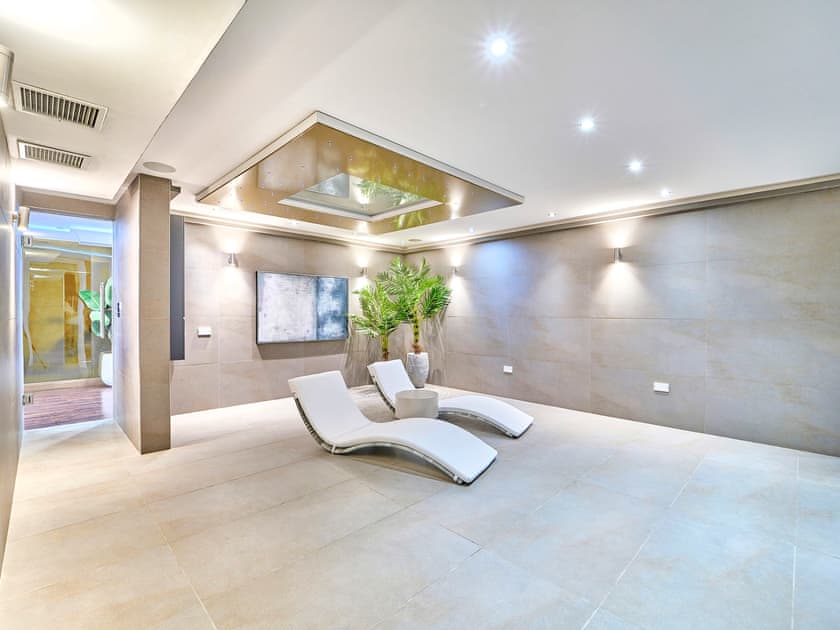 Facilities | The Essex Mansion - Barn House and Mansion, Romford