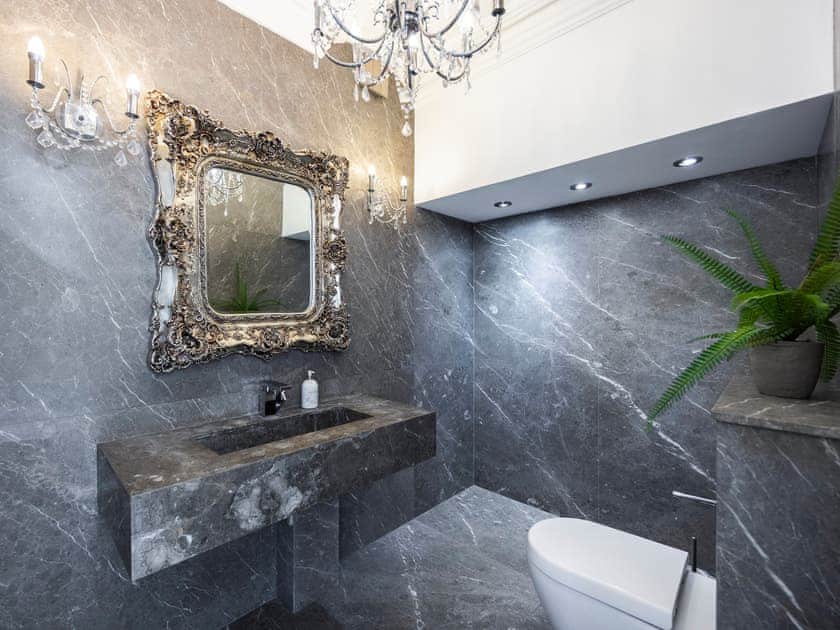 Bathroom | The Essex Mansion - Barn House and Mansion, Romford