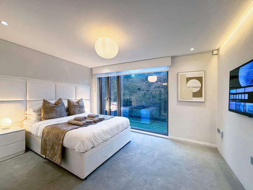 Double bedroom | The Radlett Mansion, Radlett