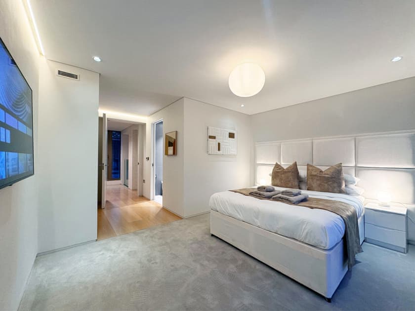 Double bedroom | The Radlett Mansion, Radlett