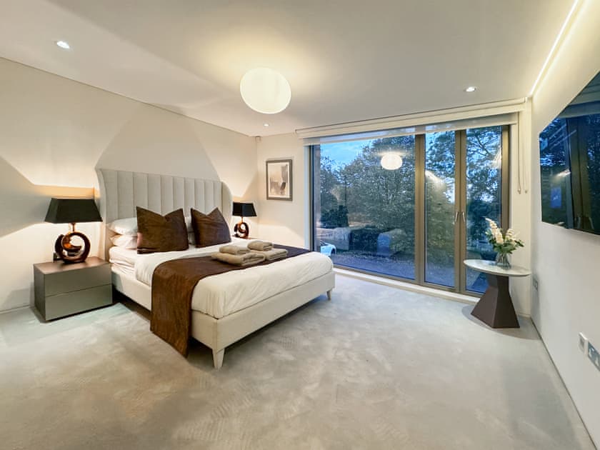 Double bedroom | The Radlett Mansion, Radlett