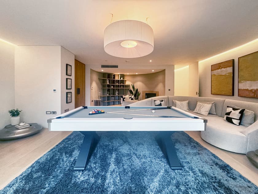Sitting room | The Radlett Mansion, Radlett