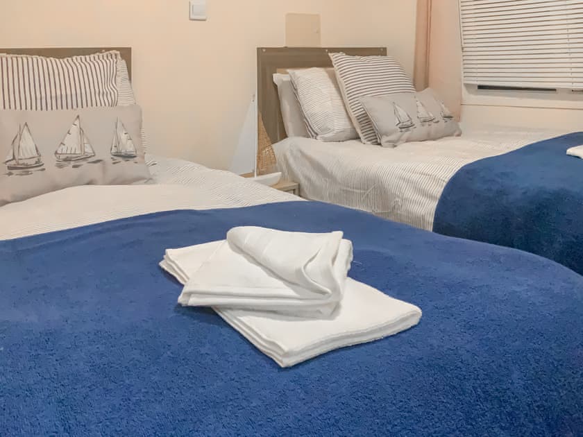 Twin bedroom | Sunset Lodge, Heysham-Morecombe, near Lancaster