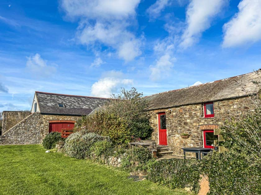 Exterior | Swallows Cottage - Delfryn Cottages, Solva