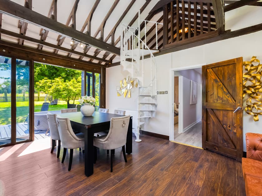 Dining Area | Essex Barn House - Barn House and Mansion, Romford