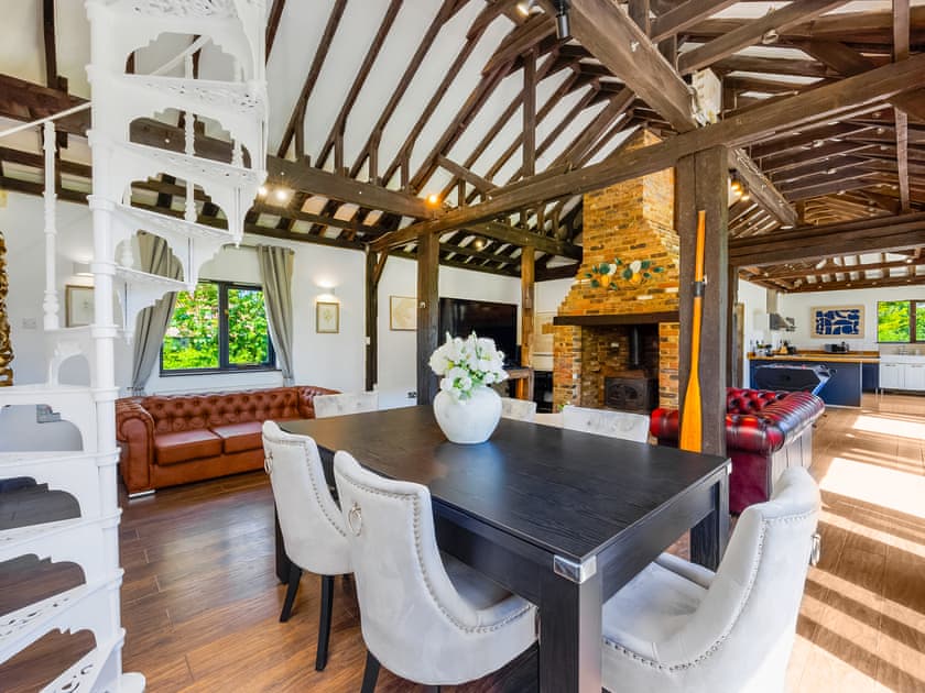 Dining Area | Essex Barn House - Barn House and Mansion, Romford