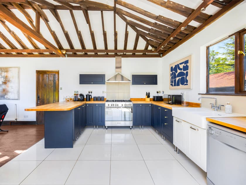 Kitchen | Essex Barn House - Barn House and Mansion, Romford