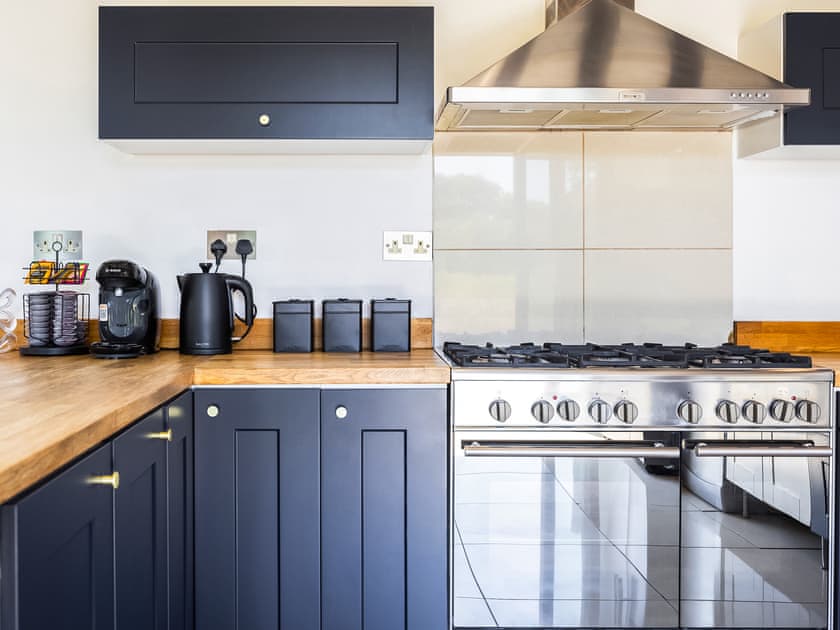 Kitchen | Essex Barn House - Barn House and Mansion, Romford