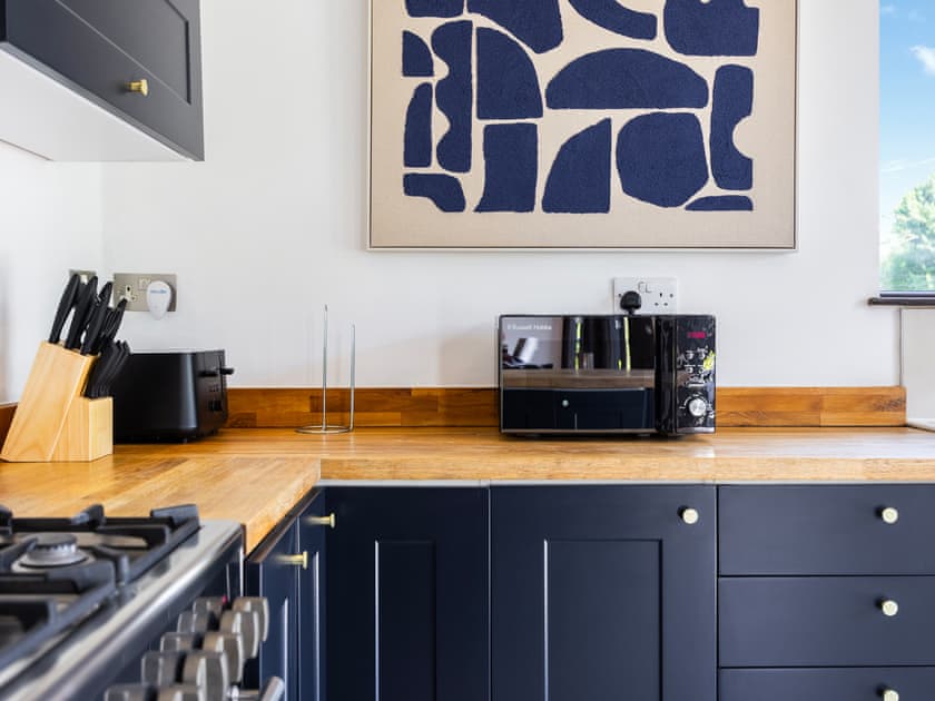 Kitchen | Essex Barn House - Barn House and Mansion, Romford