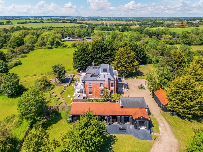 Exterior | Essex Barn House - Barn House and Mansion, Romford