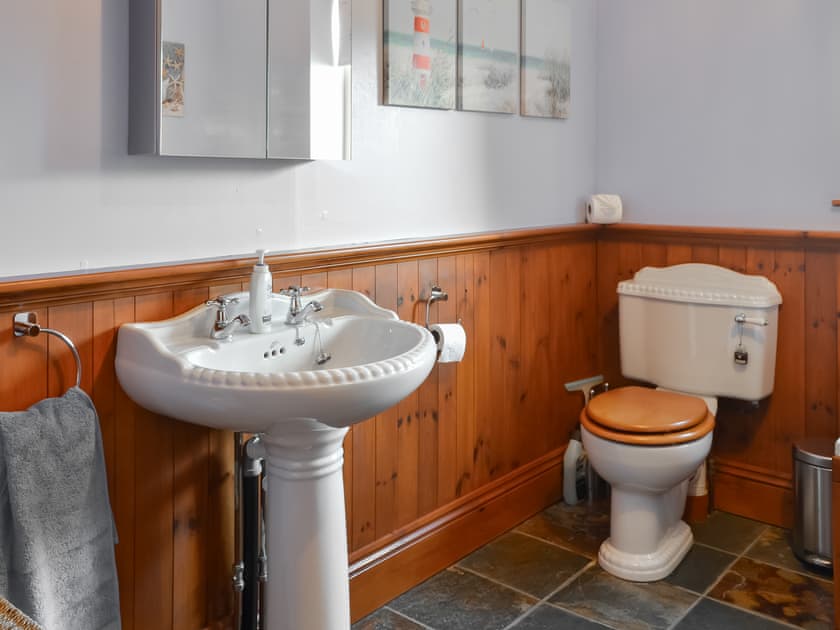 Bathroom | The Stables at Grange Barn, Whitedale