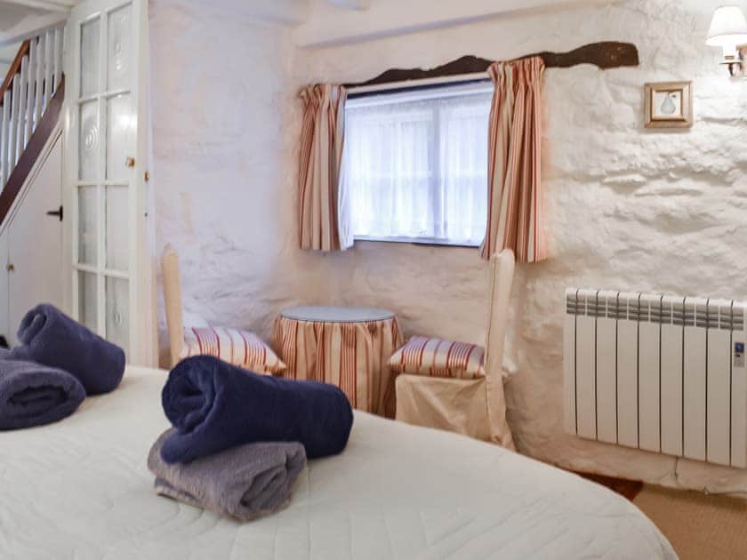 Double bedroom | Scrumpy Cottage, Bodmin