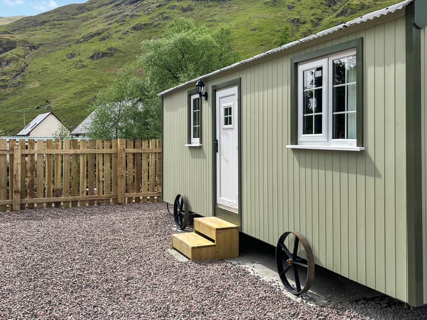 Exterior | Shepherds Cabin - Shepherds Holidays, Kilmallieu