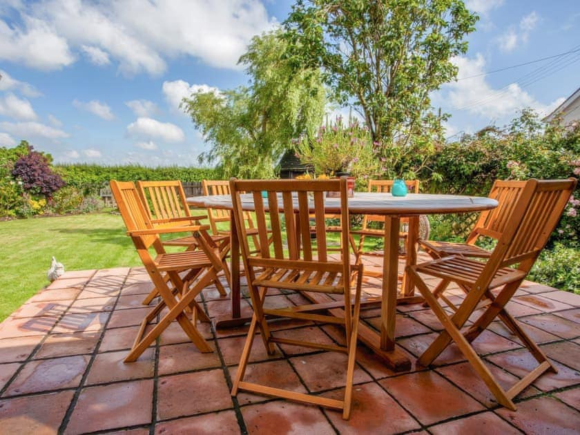 Sitting-out-area | Bimblebox Barn, Reepham