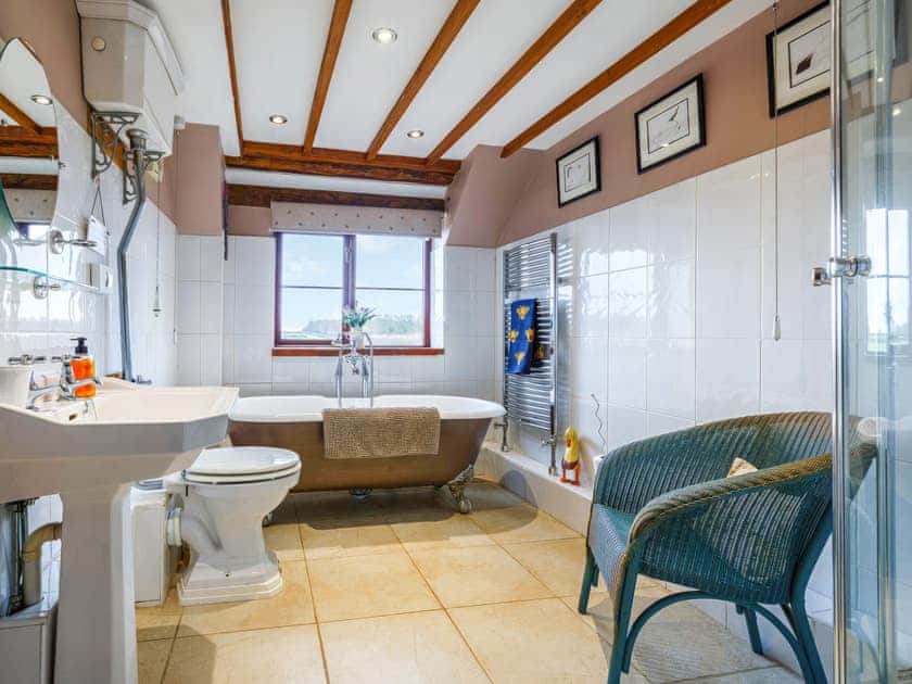 Bathroom | Bimblebox Barn, Reepham
