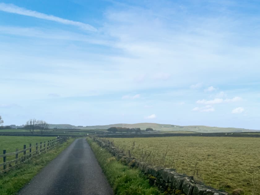 Driveway | Whiteoak Cottage, Trawden