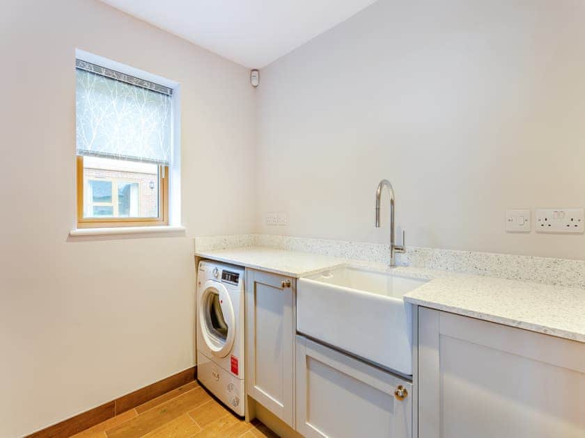 Utility room | Meadow View - Glebe Farm, Woodford