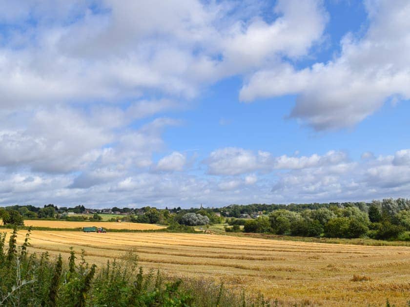 Surrounding area | Meadow View - Glebe Farm, Woodford