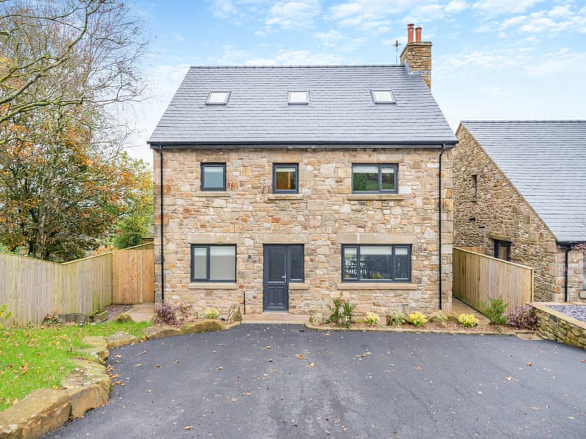 Exterior | Cherry Tree Cottage - Cunliffe Moss Farm, Mellor