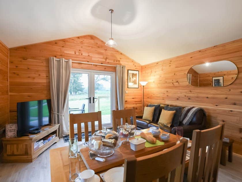 Open plan living space | Llwynog Lodge, Montgomery