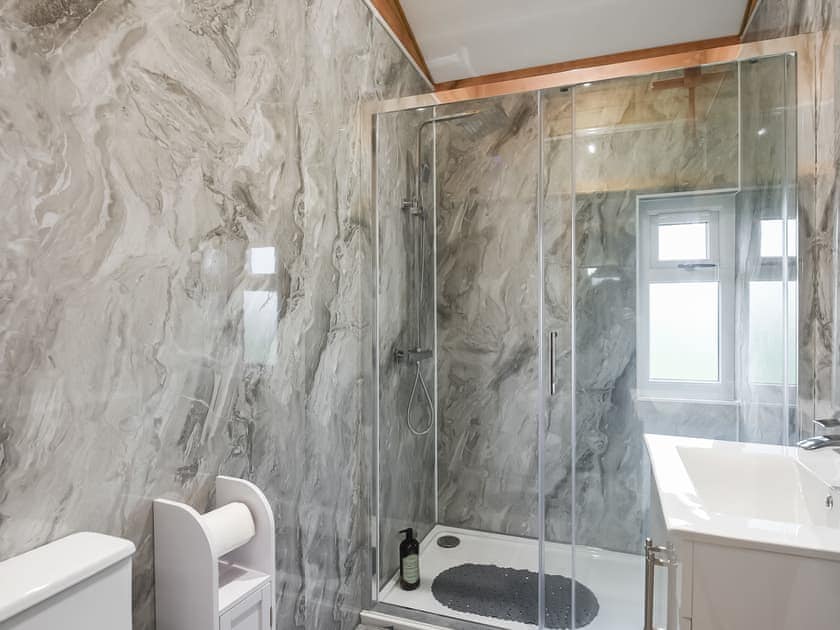 Shower room | Llwynog Lodge, Montgomery