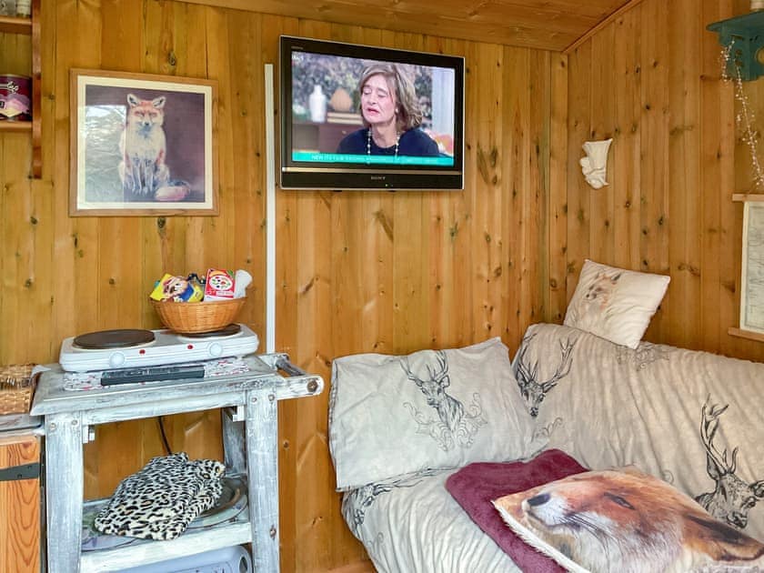 Living area | Jasmine - Lakeside Glamping, Raglan