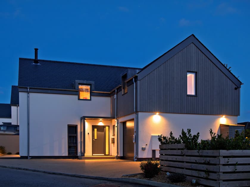 Exterior | Ty Cyfoes, St Florence, near Tenby