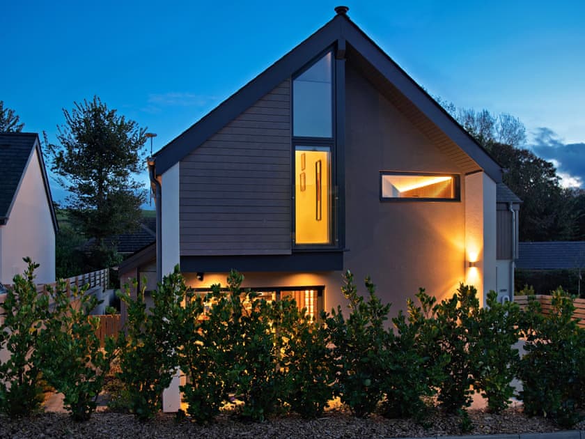 Exterior | Ty Cyfoes, St Florence, near Tenby