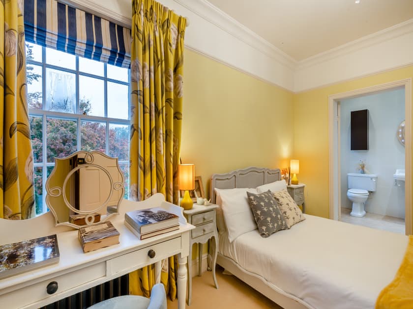 Double bedroom | Blofield Stays- Blofield House - Blofield Stays, Norwich