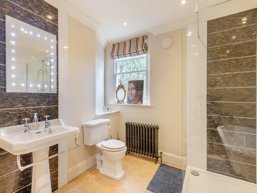 Bathroom | Blofield Stays- Blofield House - Blofield Stays, Norwich