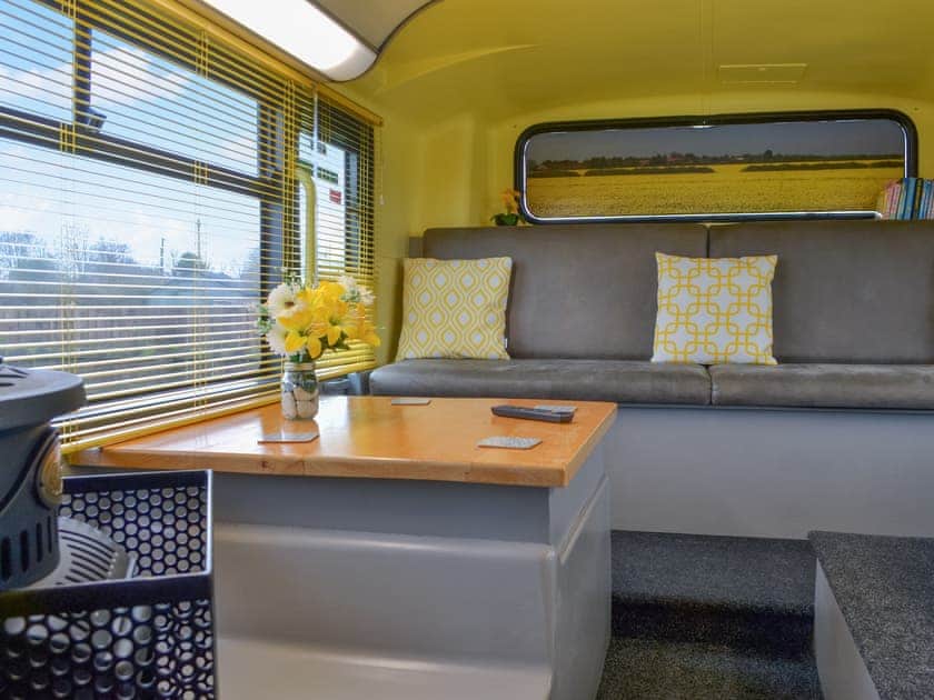 Open plan living space | Daisy Decker - Hollym Holidays, Hollym