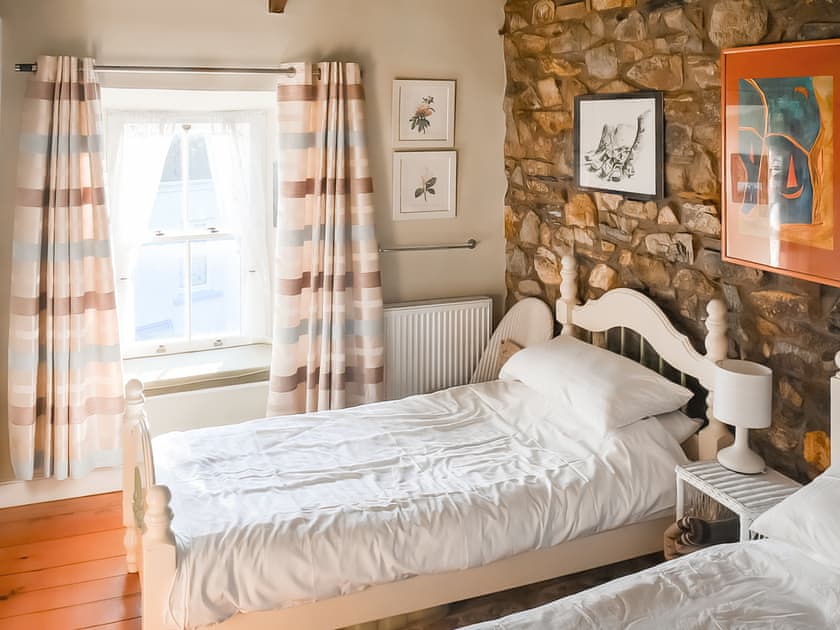 Twin bedroom | Rose Villa, Brynhenllan, Dinas Cross, Pembrokeshire