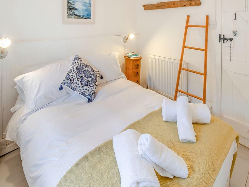 Double bedroom | Fishermans Cottage, St Ives