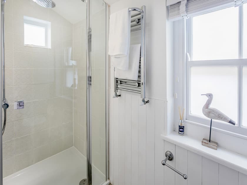 Bathroom | Fishermans Cottage, St Ives