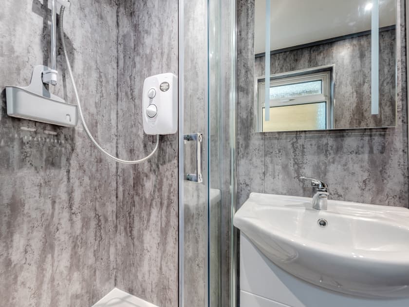 Bathroom | Long Ships - Harbour Heights, Saundersfoot