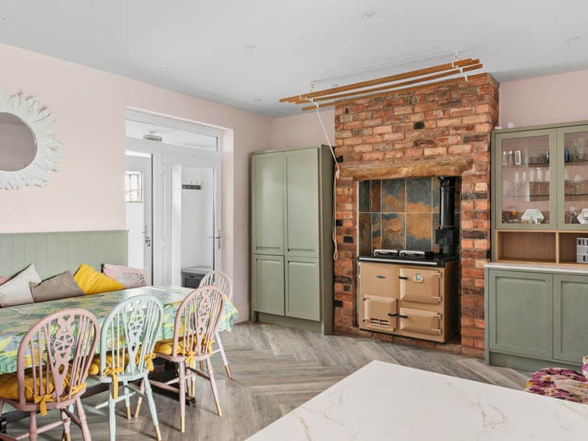 Dining Area | Chapter Meadow, Worcester