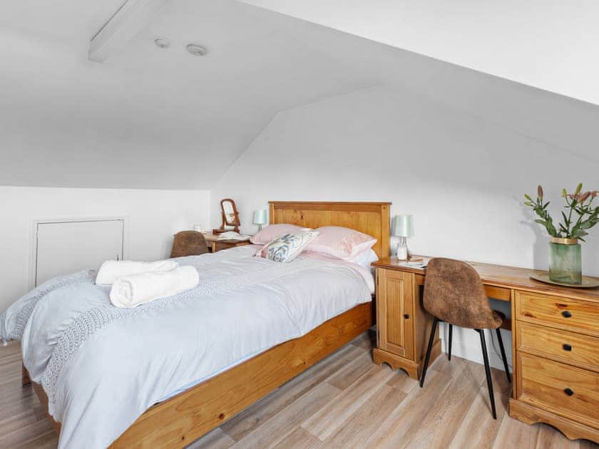Double bedroom | Chapter Meadow, Worcester