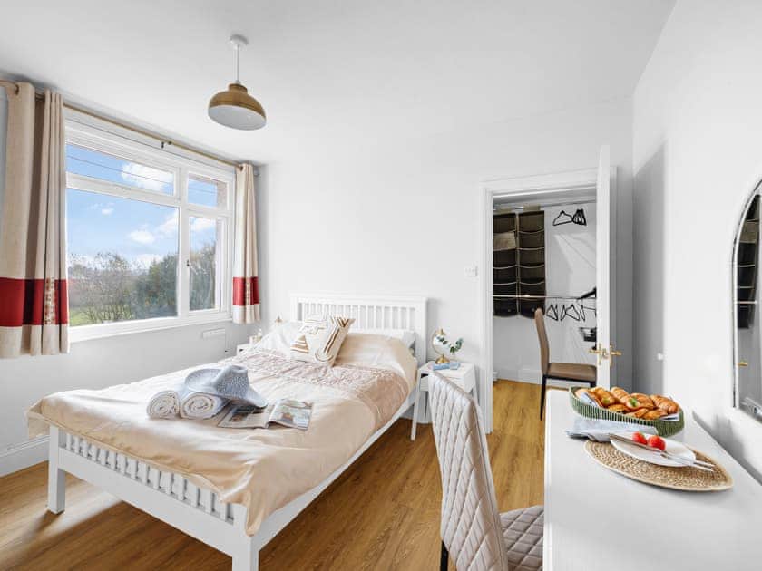 Double bedroom | Chapter Meadow, Worcester