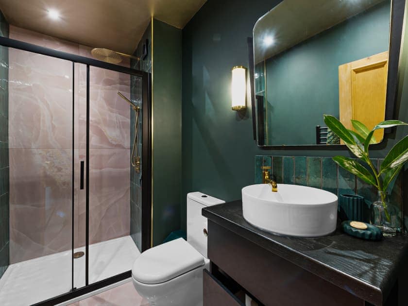 Bathroom | Chapter Meadow, Worcester