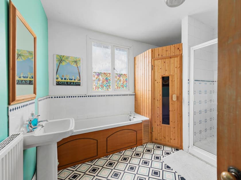 Bathroom | Chapter Meadow, Worcester